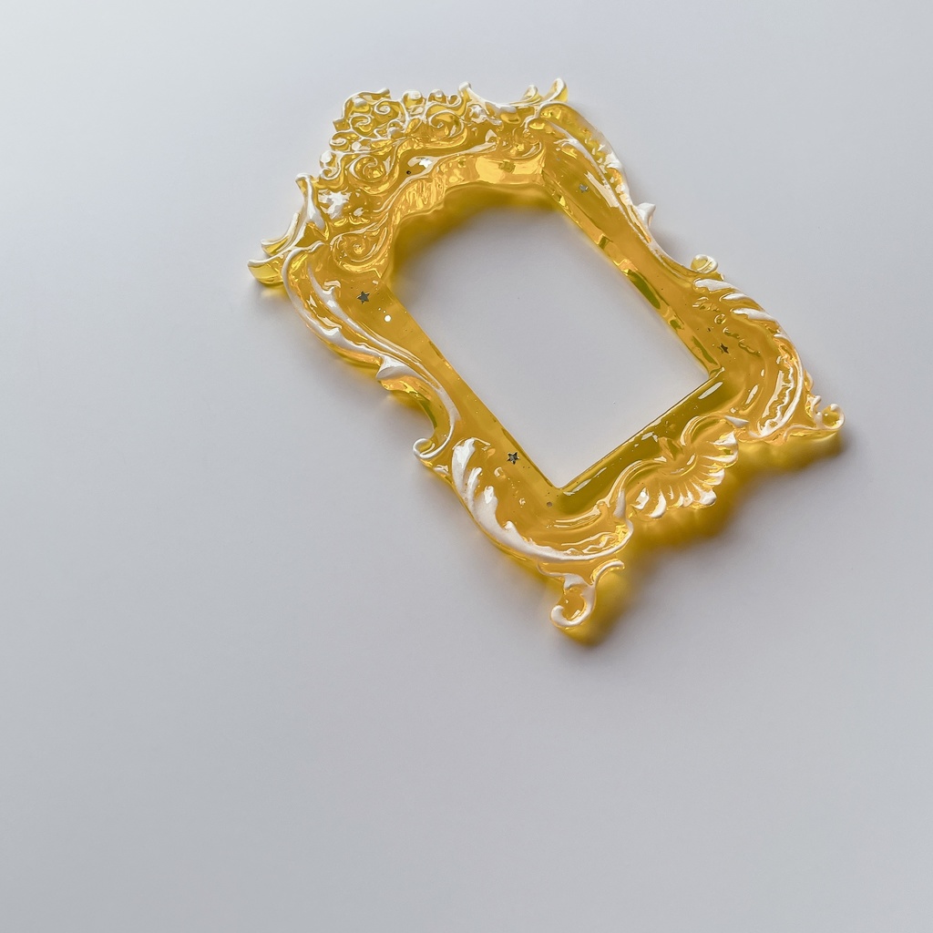 猫足額縁トレカケース