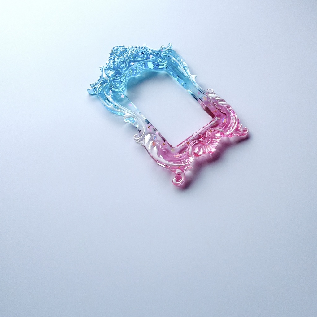 猫足額縁トレカケース