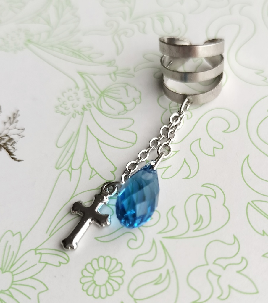 あくねこ(ハウレス)　イメージイヤーカフ★ハンドメイド