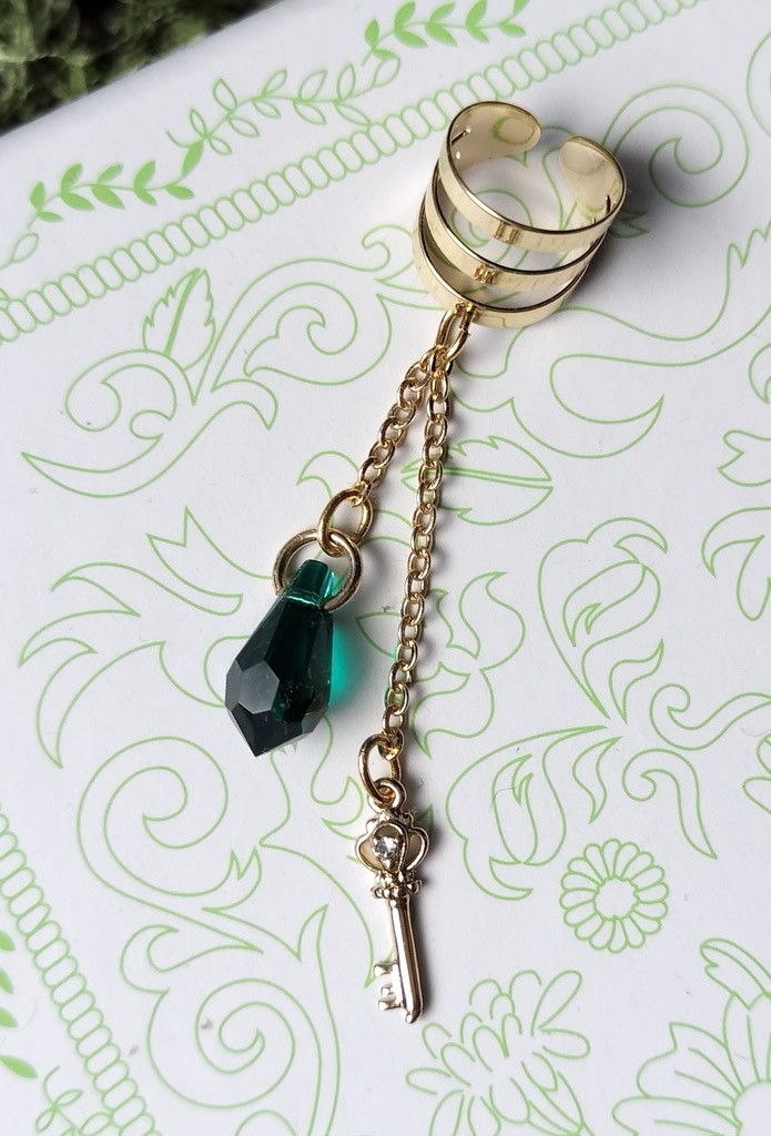 あくねこ(ナック)　イメージイヤーカフ★ハンドメイド