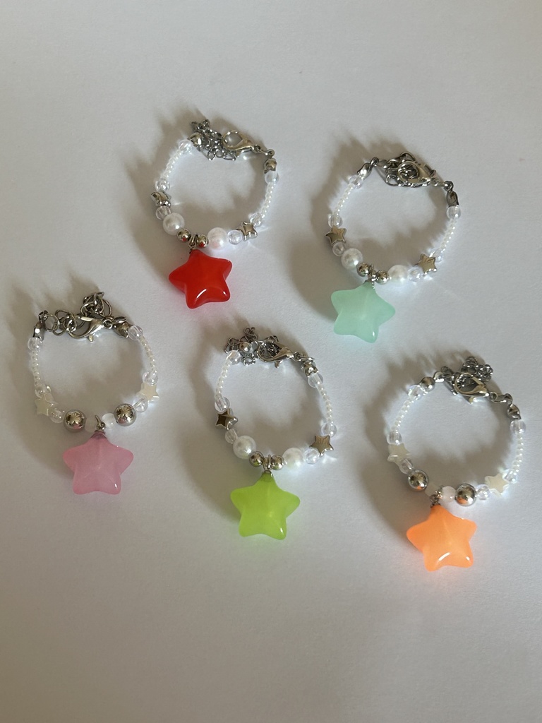 ⭐️カラフルスターネックレス⭐️