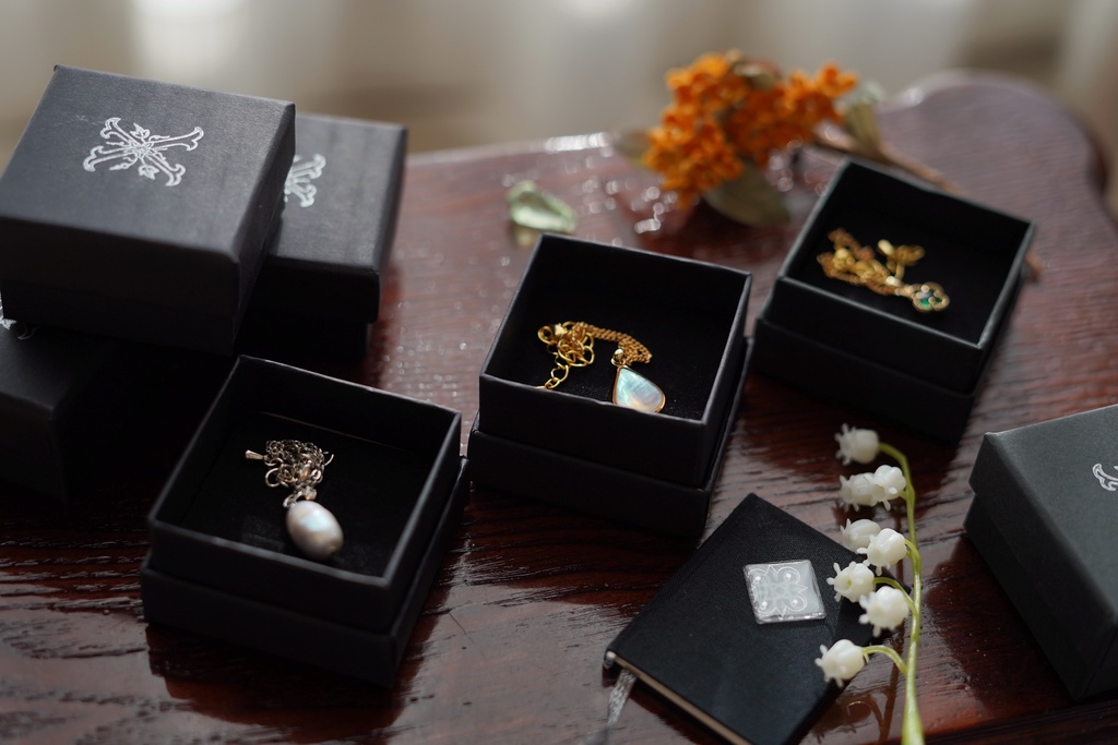 *宝石ネックレス