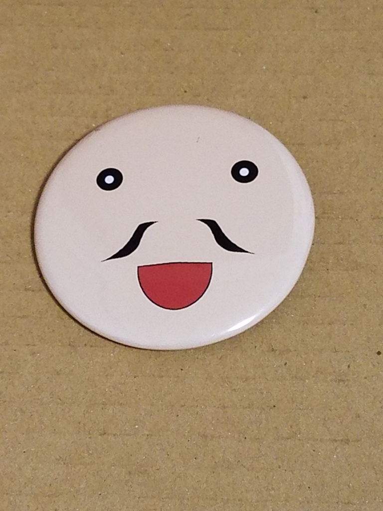 ネコマタさん缶バッジ(中)