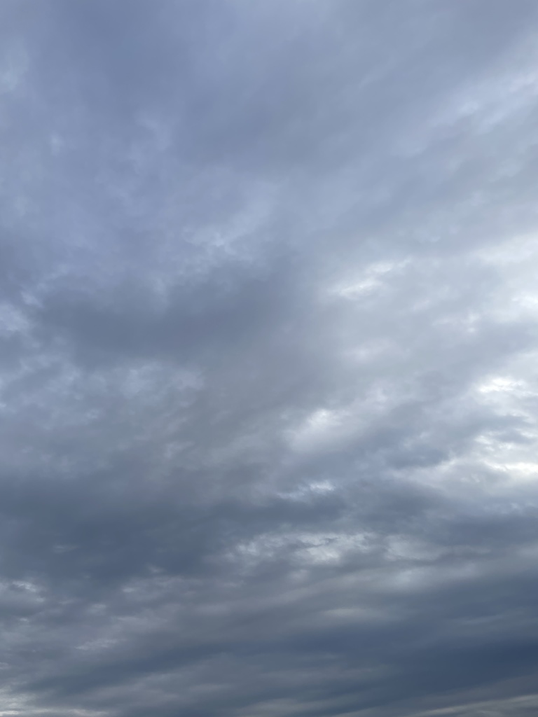 静けさの奥行き – Morning Sky #09