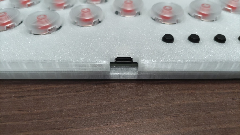 薄型軽量レバーレスコントローラー 14ボタン式