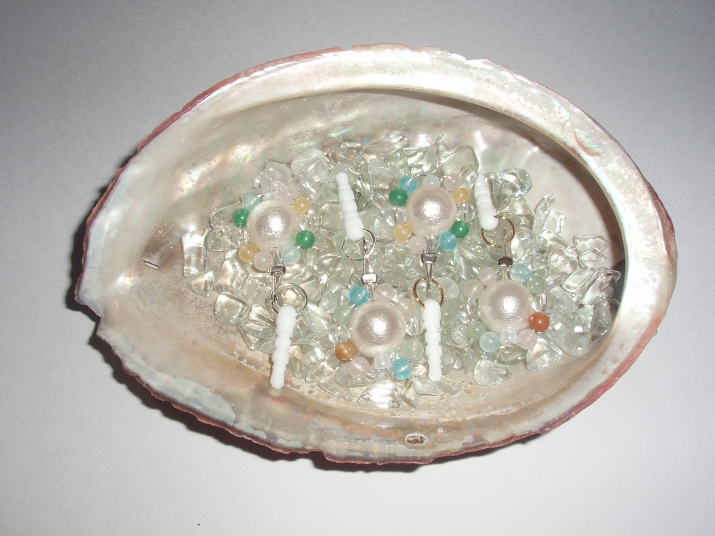 コットンパールアミュレットイヤホンジャック1号