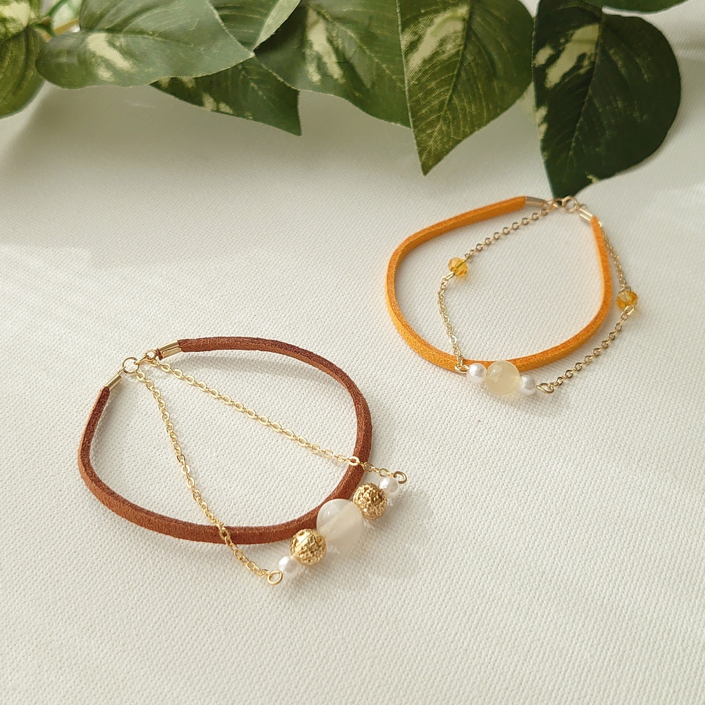 スウェードの2連ブレスレット