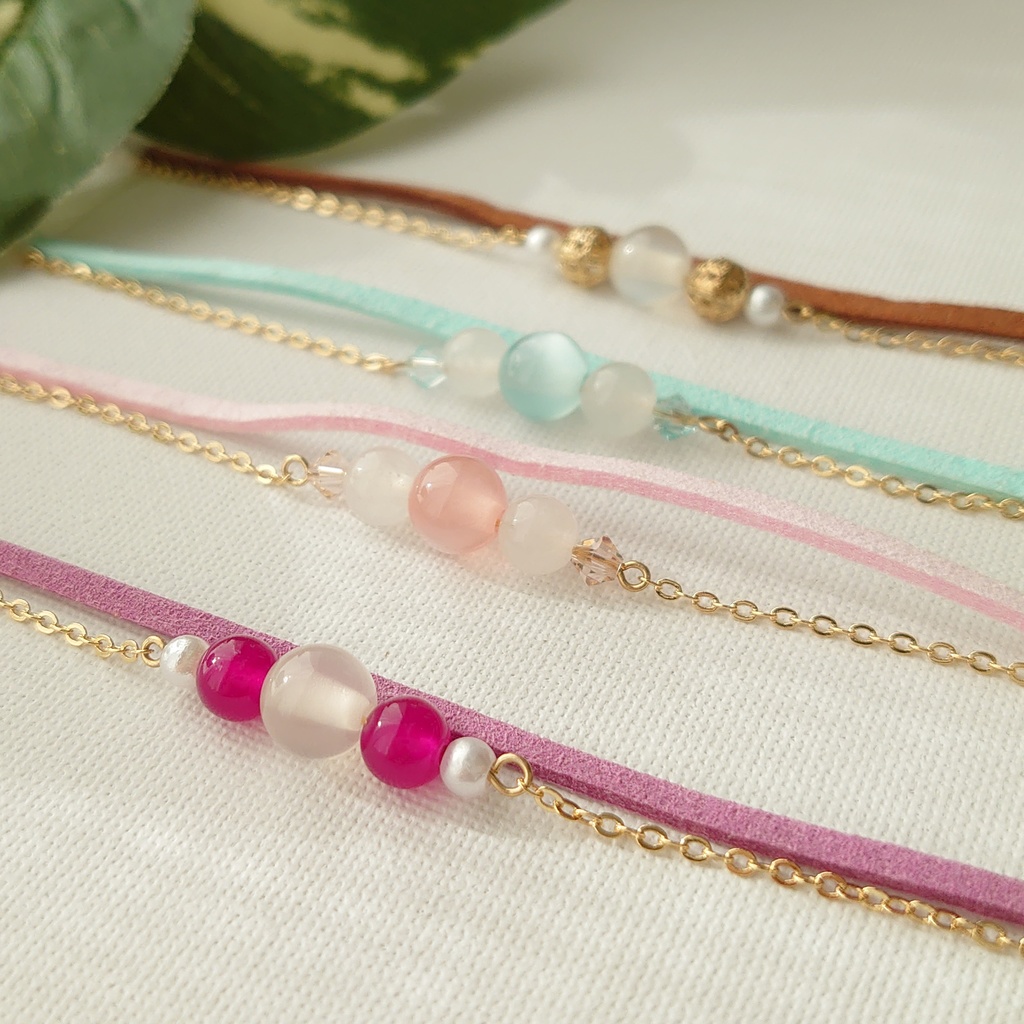 スウェードの2連ブレスレット