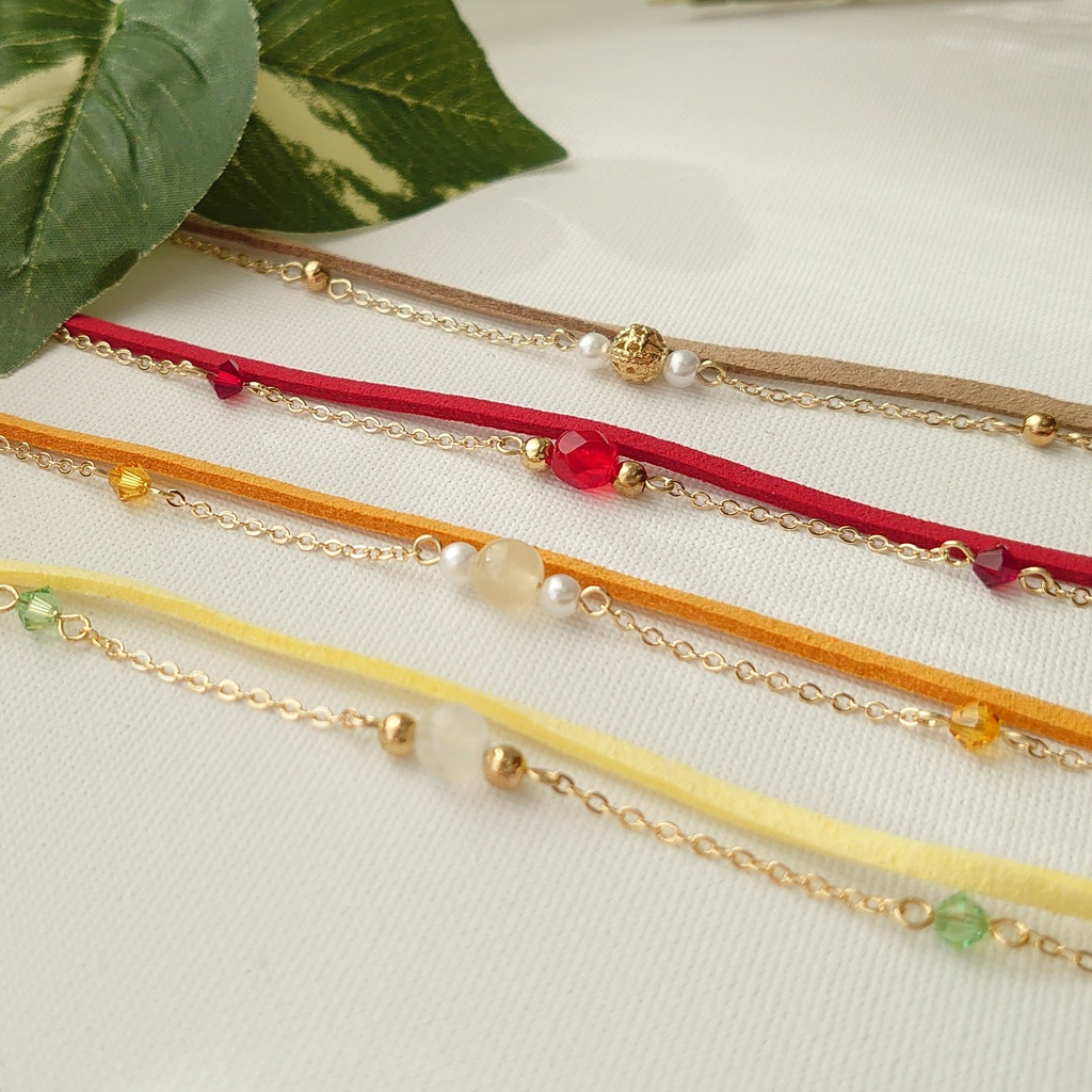 スウェードの2連ブレスレット