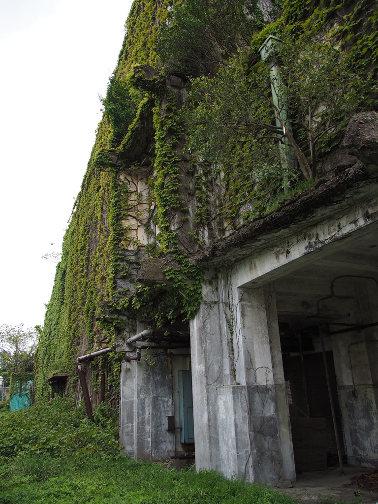 【無料配布】廃墟「根岸競馬場」探訪記【廃墟写真集】