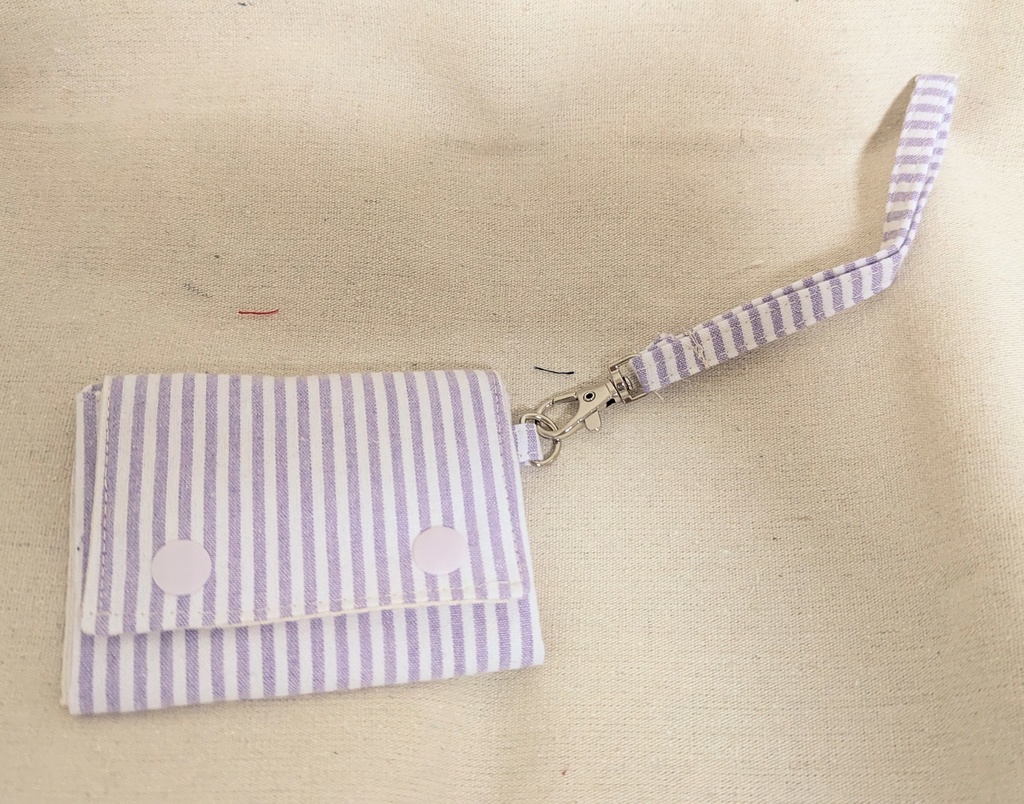 お裁縫歴3週間のオタクが作ったミニ財布