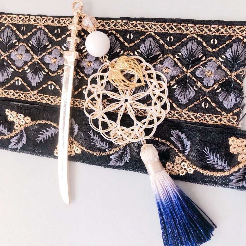 【刀剣乱舞】鶴丸国永モチーフの日本刀簪