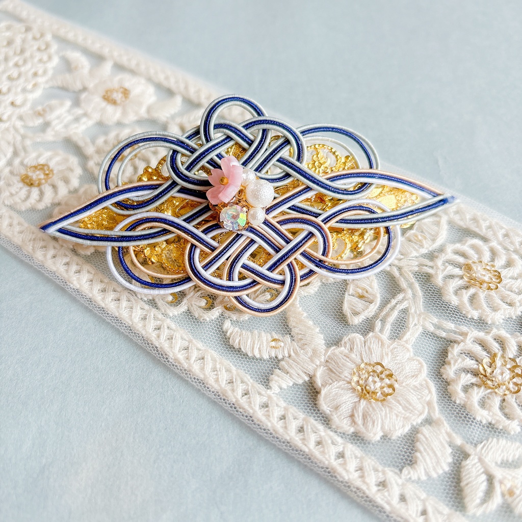 【刀剣乱舞】へし切長谷部モチーフのバレッタ