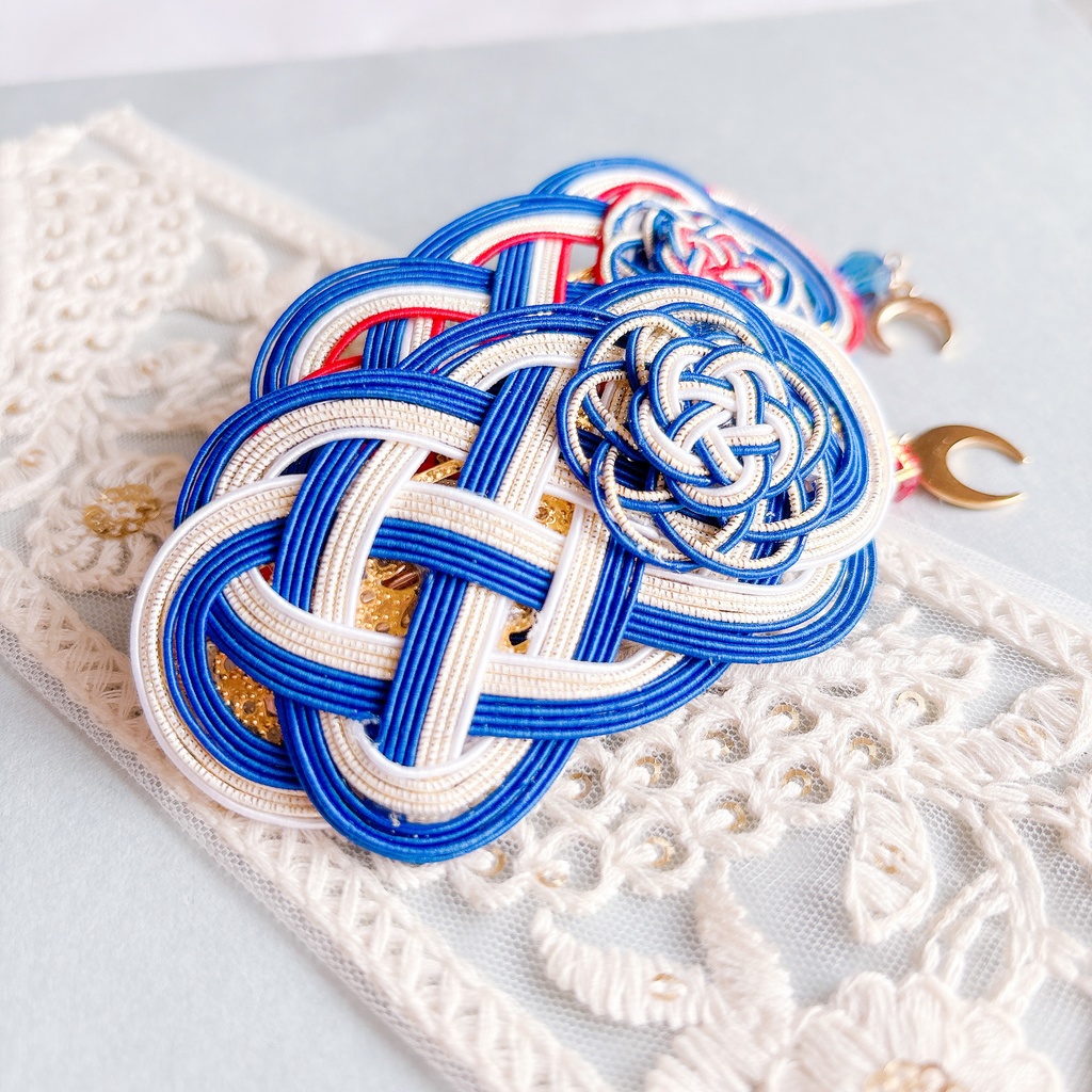 【刀剣乱舞】三日月宗近モチーフの花重ねバレッタ