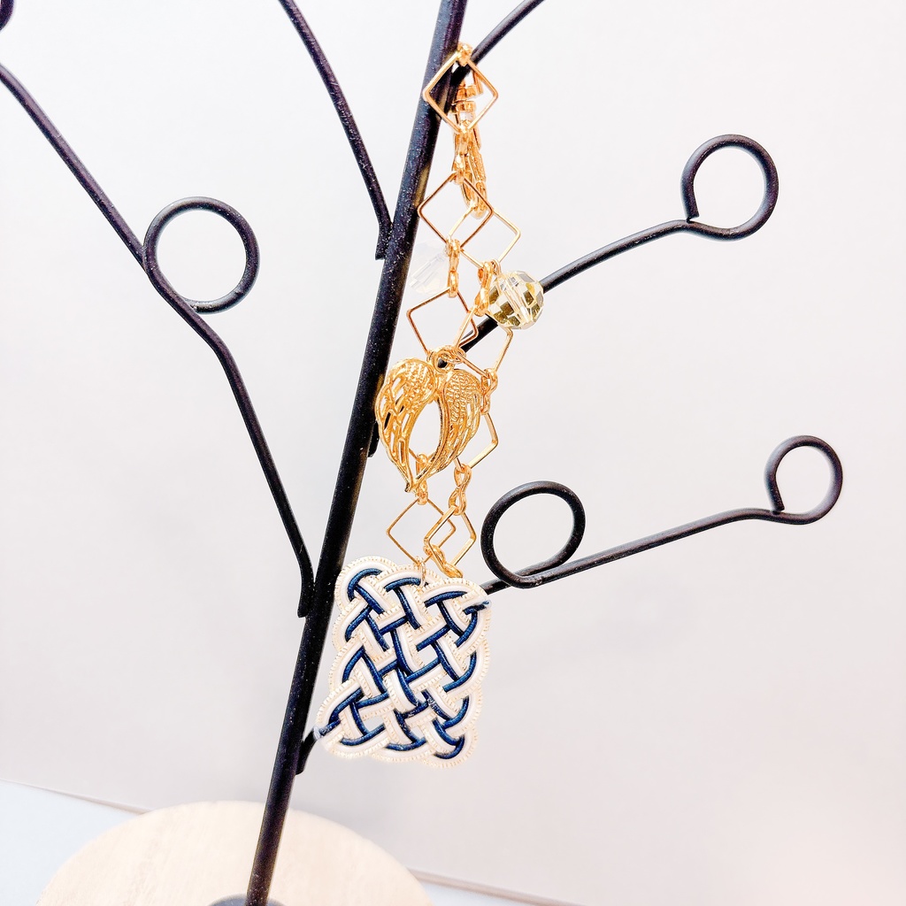 【刀剣乱舞】鶴丸国永モチーフの花札風バッグチャーム