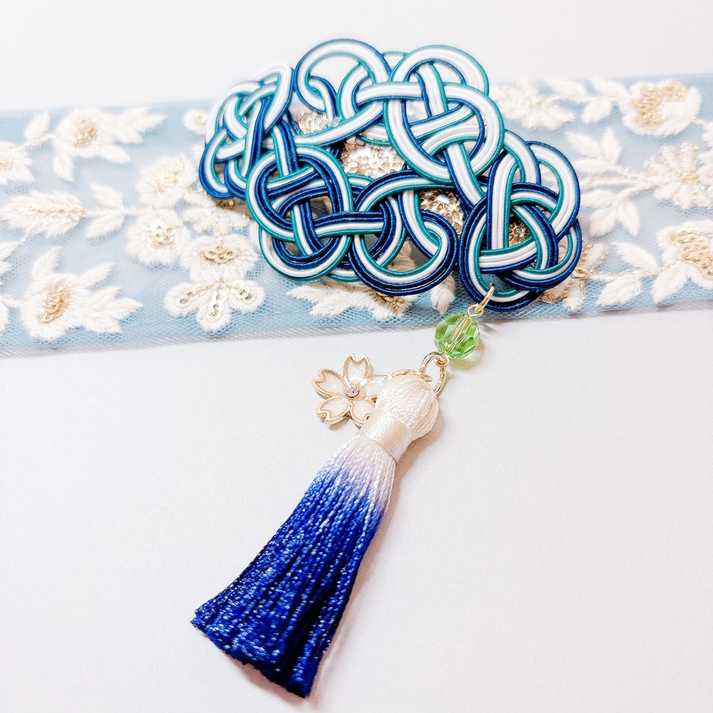 【刀剣乱舞】【準B品】にっかり青江モチーフのタッセルバレッタ