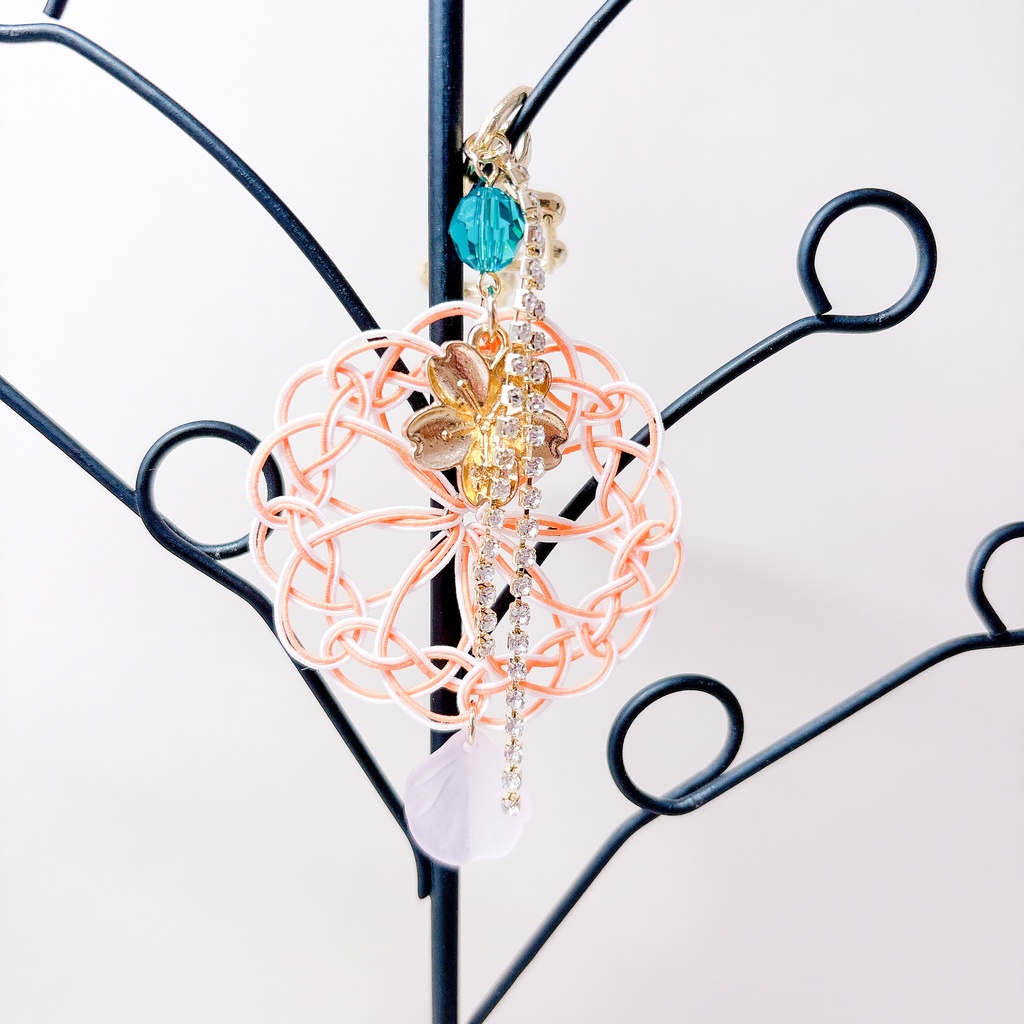 【刀剣乱舞】山姥切国広モチーフのレースキーホルダー