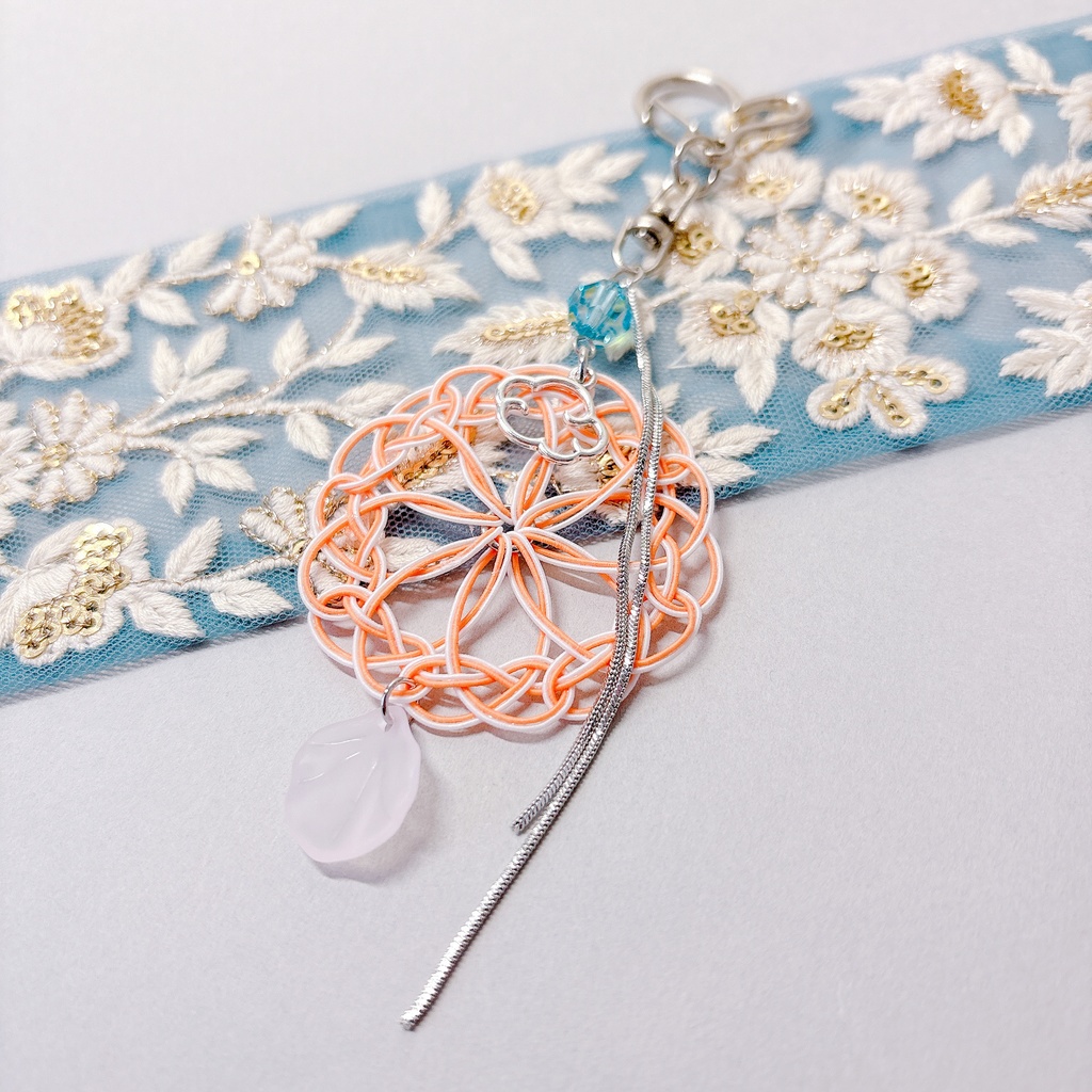 【刀剣乱舞】雲次モチーフのレースキーホルダー