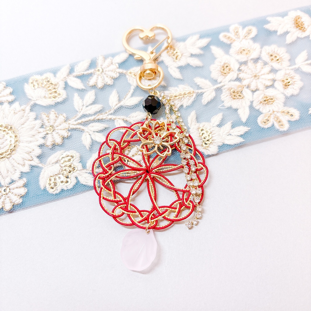 【刀剣乱舞】加州清光モチーフのレースキーホルダー