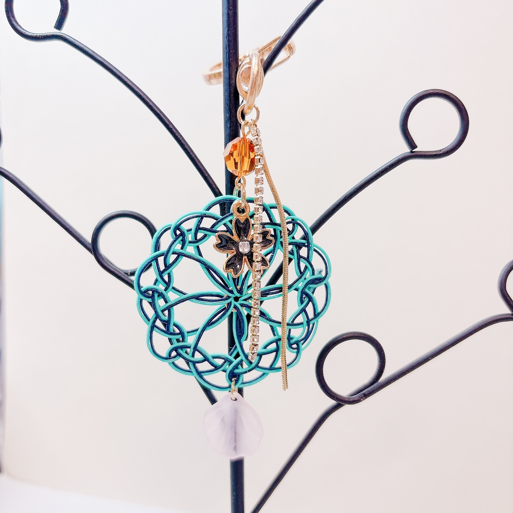 【刀剣乱舞】一期一振モチーフのレースキーホルダー