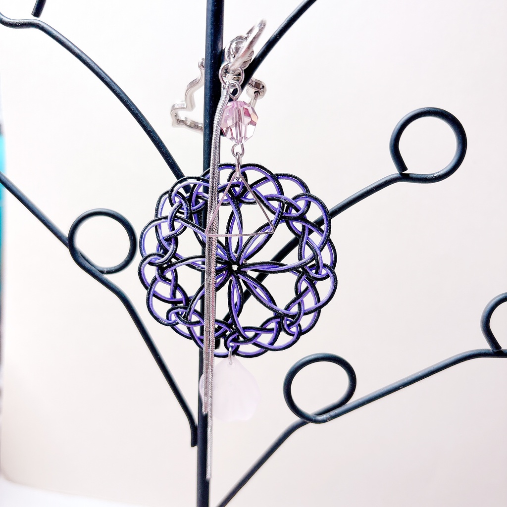 【刀剣乱舞】源清麿モチーフのレースキーホルダー