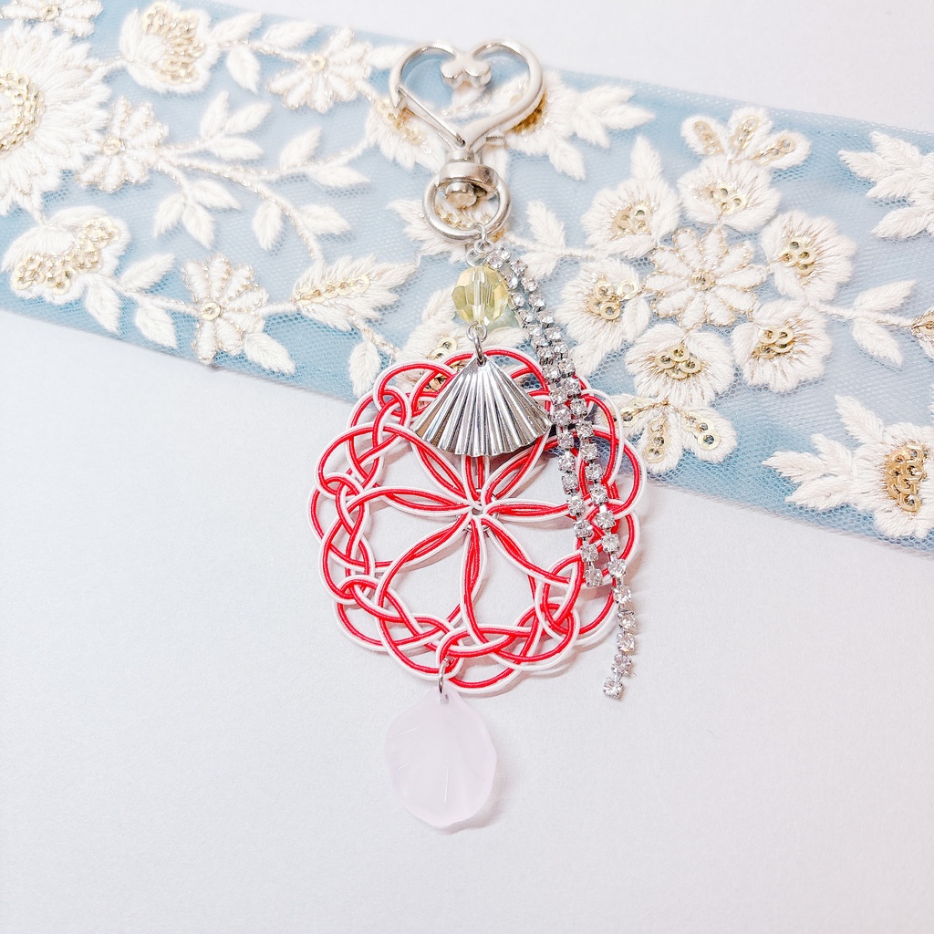 【刀剣乱舞】一文字則宗モチーフのレースキーホルダー