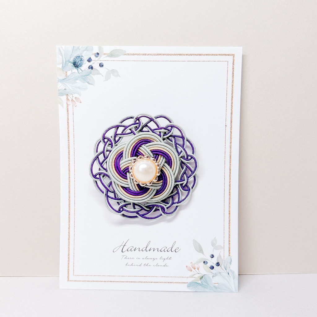 【刀剣乱舞】へし切長谷部モチーフのレースマグネットアクセ