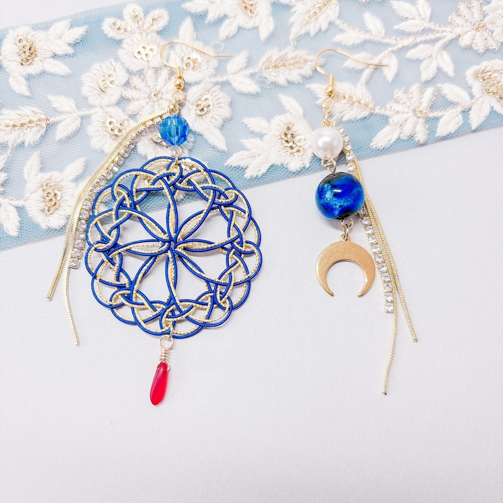 【刀剣乱舞】三日月宗近モチーフのレース耳飾り