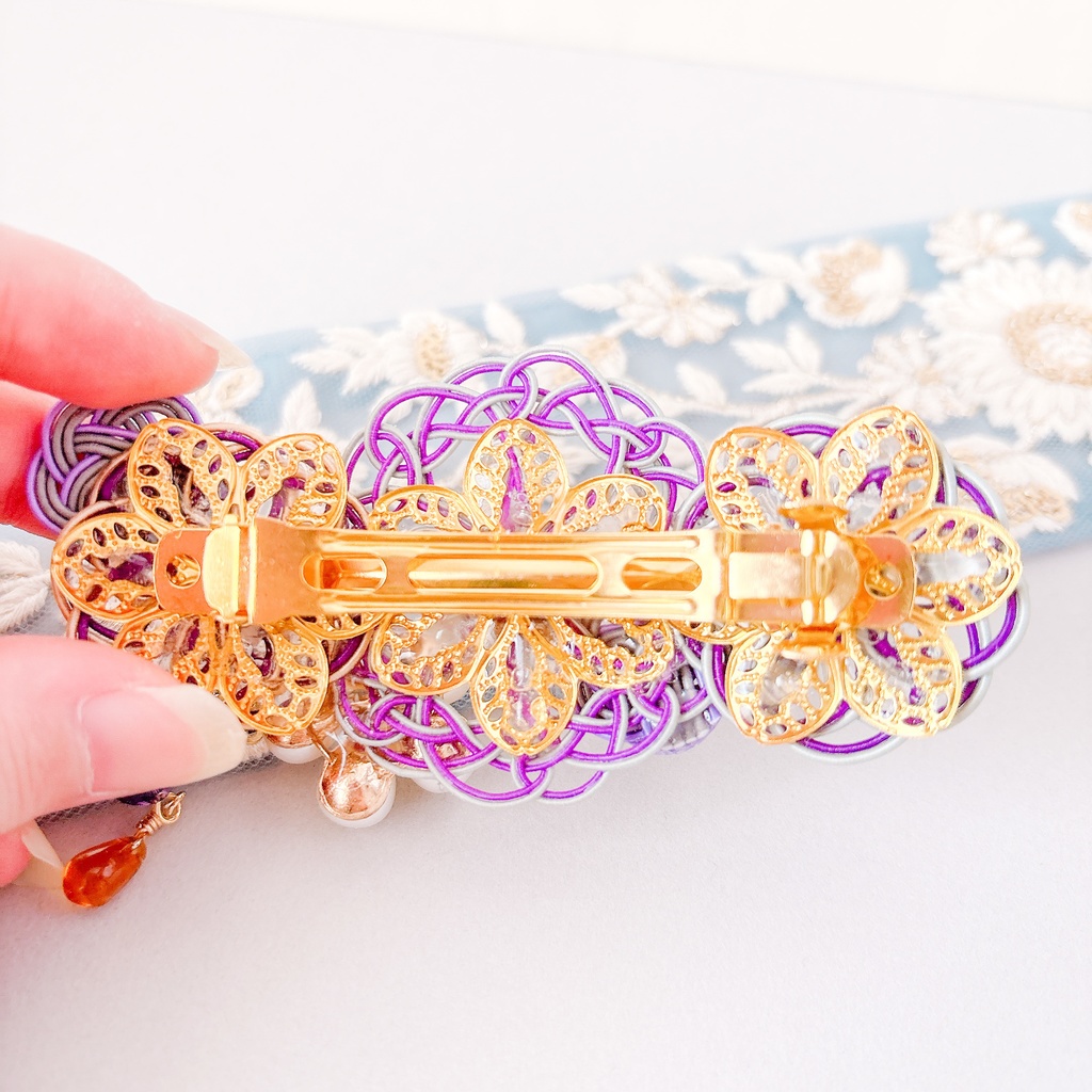 【刀剣乱舞】へし切長谷部モチーフのレースフラワーバレッタ