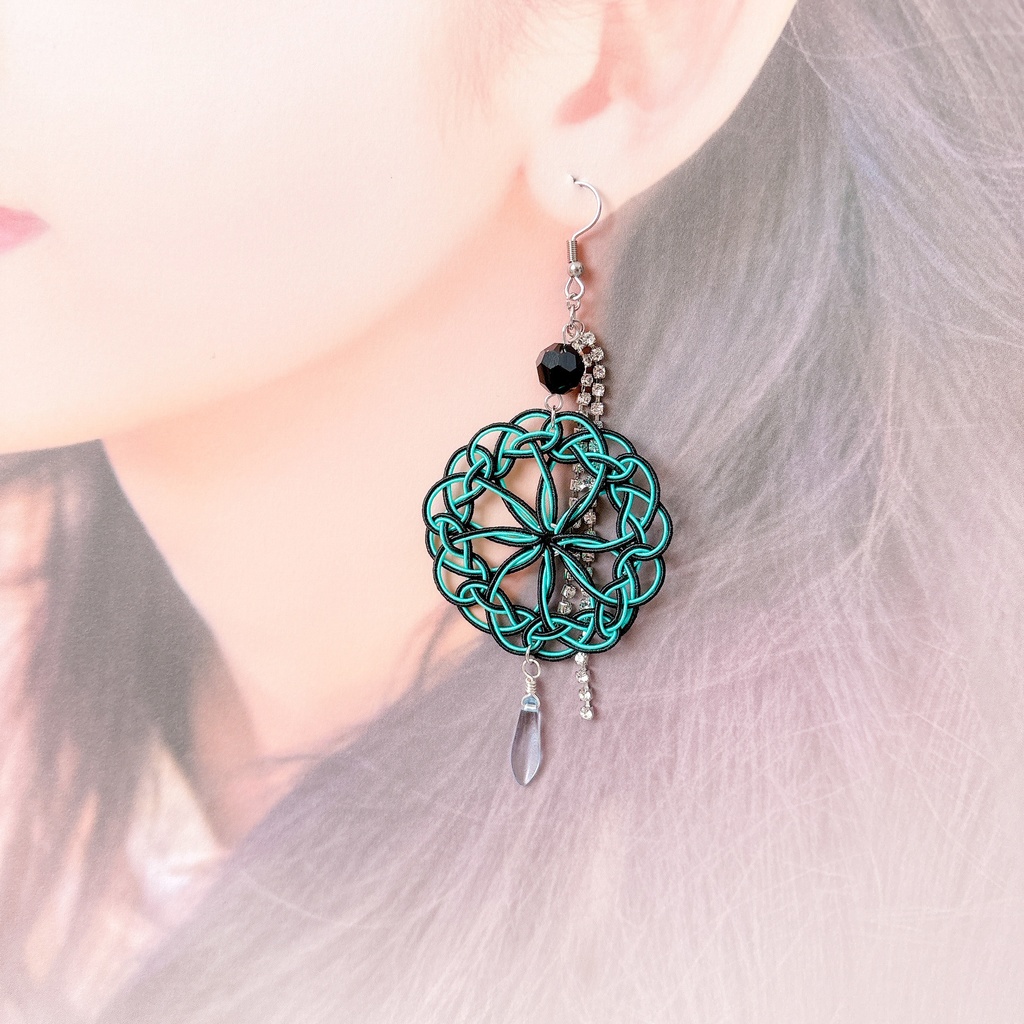 【刀剣乱舞】孫六兼元モチーフのレース耳飾り