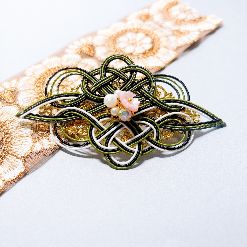 【刀剣乱舞】鶯丸モチーフのバレッタ