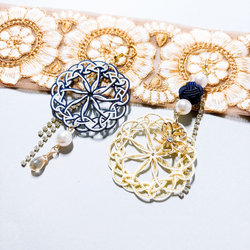 【刀剣乱舞】二筋樋貞宗モチーフのレース両耳飾り