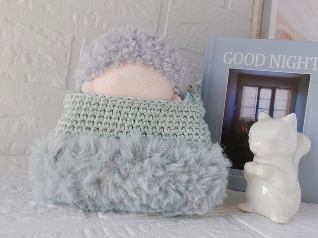 手編みぬいポーチ/2種(ブルー×ファー)