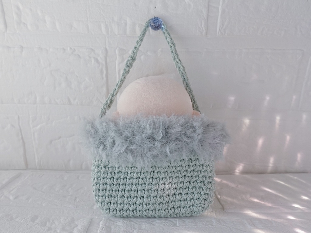 手編みぬいポーチ/2種(ブルー×ファー)