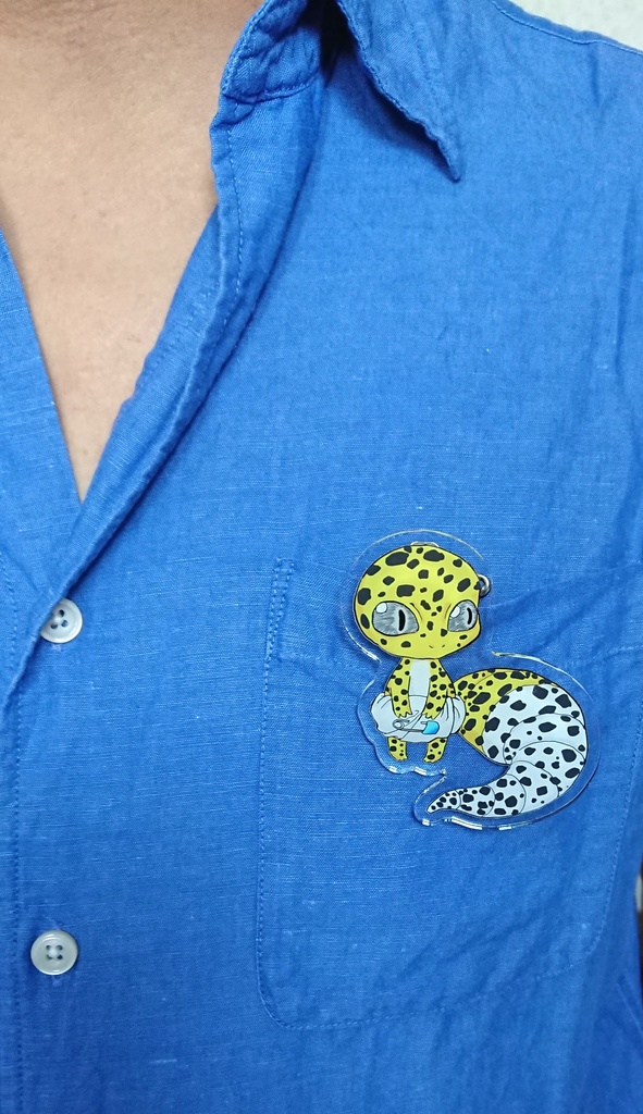 ヒョウモントカゲモドキの「おしめたん」アクリルバッジ