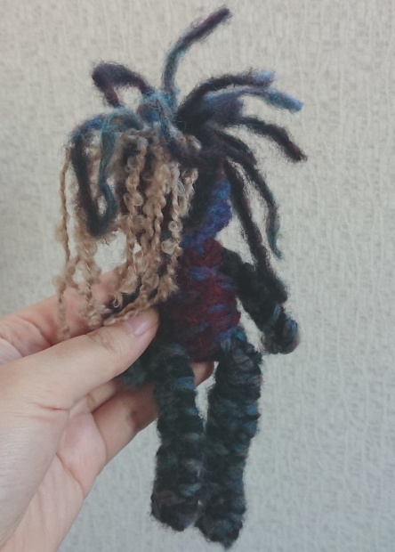 【おうちが決まりました】怖い顔のあみぐるみクマさん