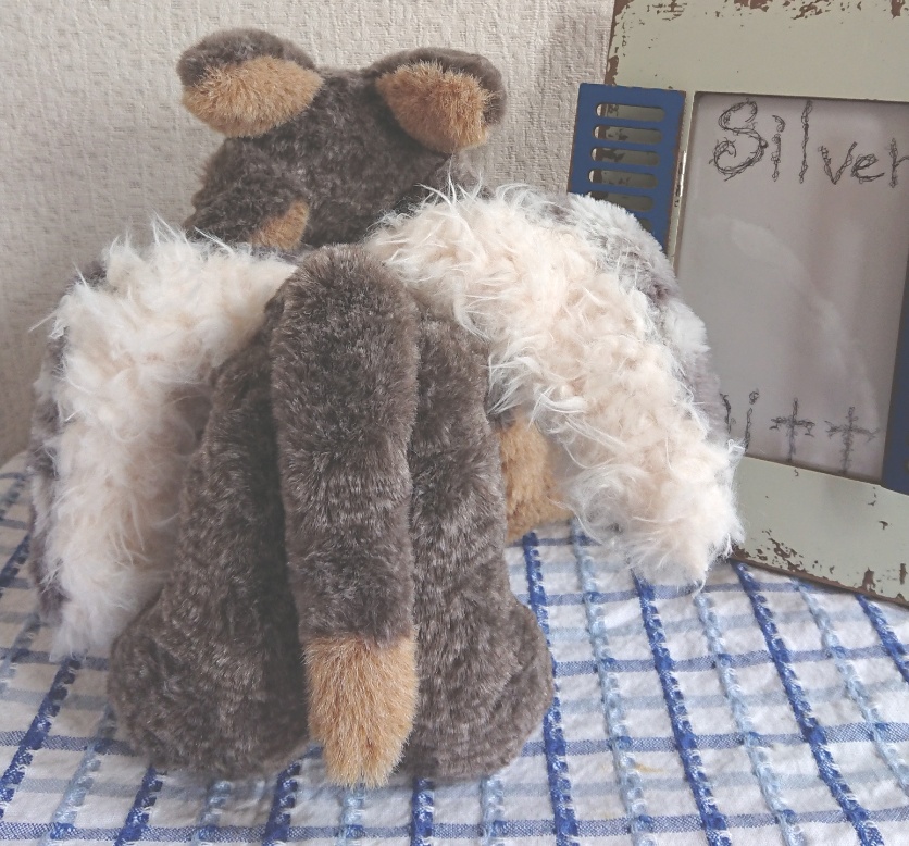 【おうちが決まりました】丸顔グリフィンのぬいぐるみ