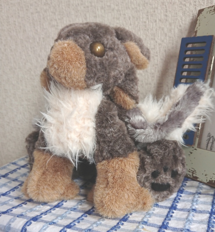 【おうちが決まりました】丸顔グリフィンのぬいぐるみ