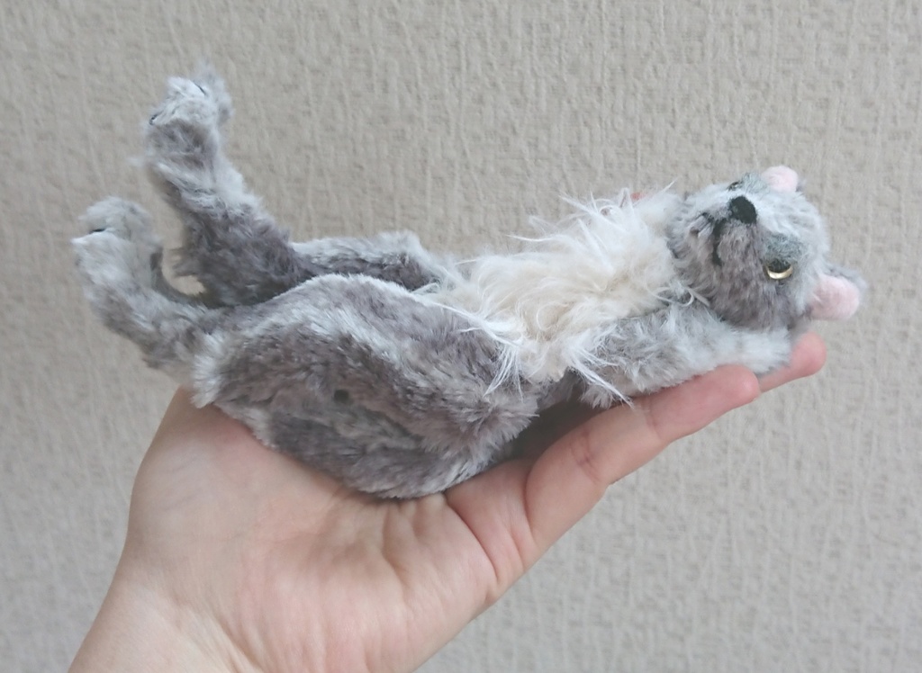 【おうちが決まりました】●どるぐるみシリーズ1●クールな狼さん