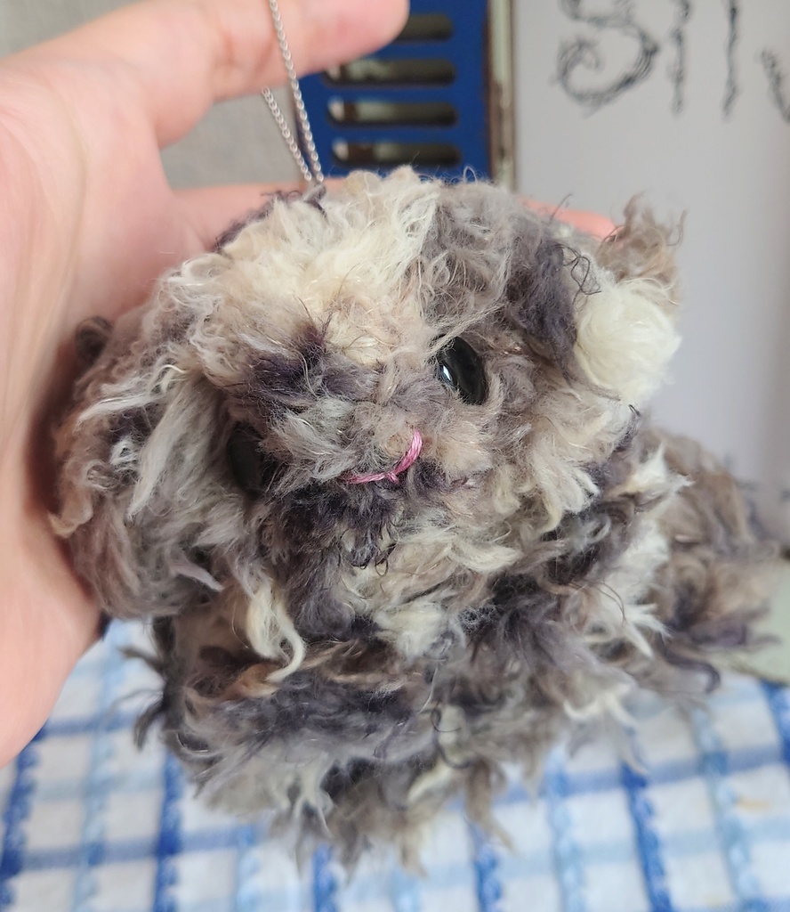 【おうちが決まりました】あみぐるみチャームのもこもこモルモット