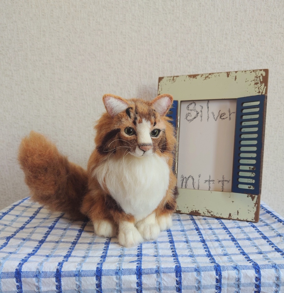 ぽっちゃりさん300円羊毛フェルト猫