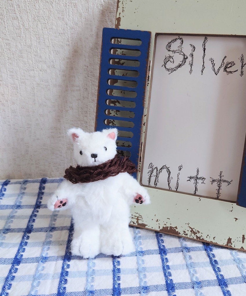 【おうちが決まりました】一点物の小さめテディベア