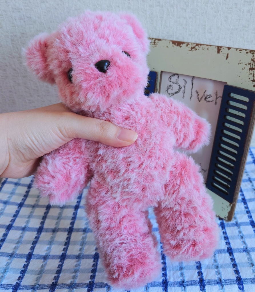 【一点物】シンプルなピンクのあみぐるみクマさん
