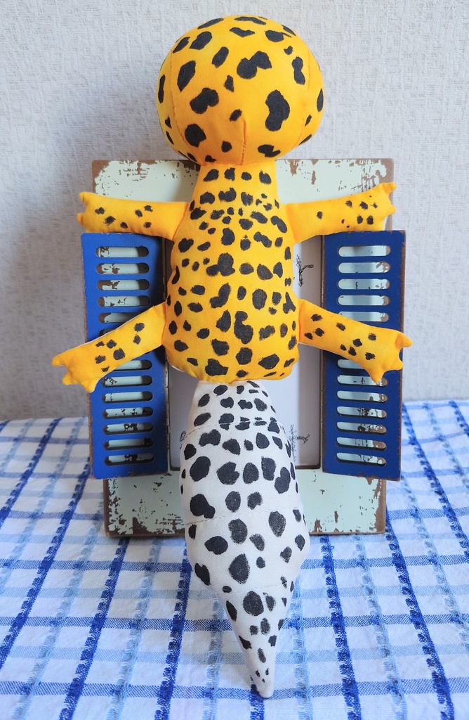 【入荷待ち】ヒョウモントカゲモドキぬいぐるみ(ハイイエロー)