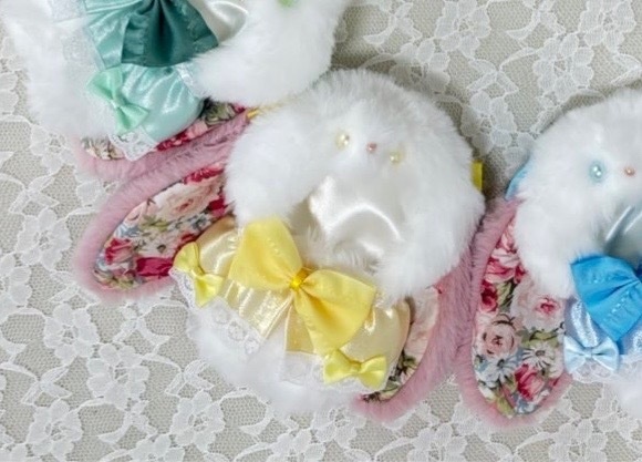 ケープを着たふあふあうさぎさん🐰