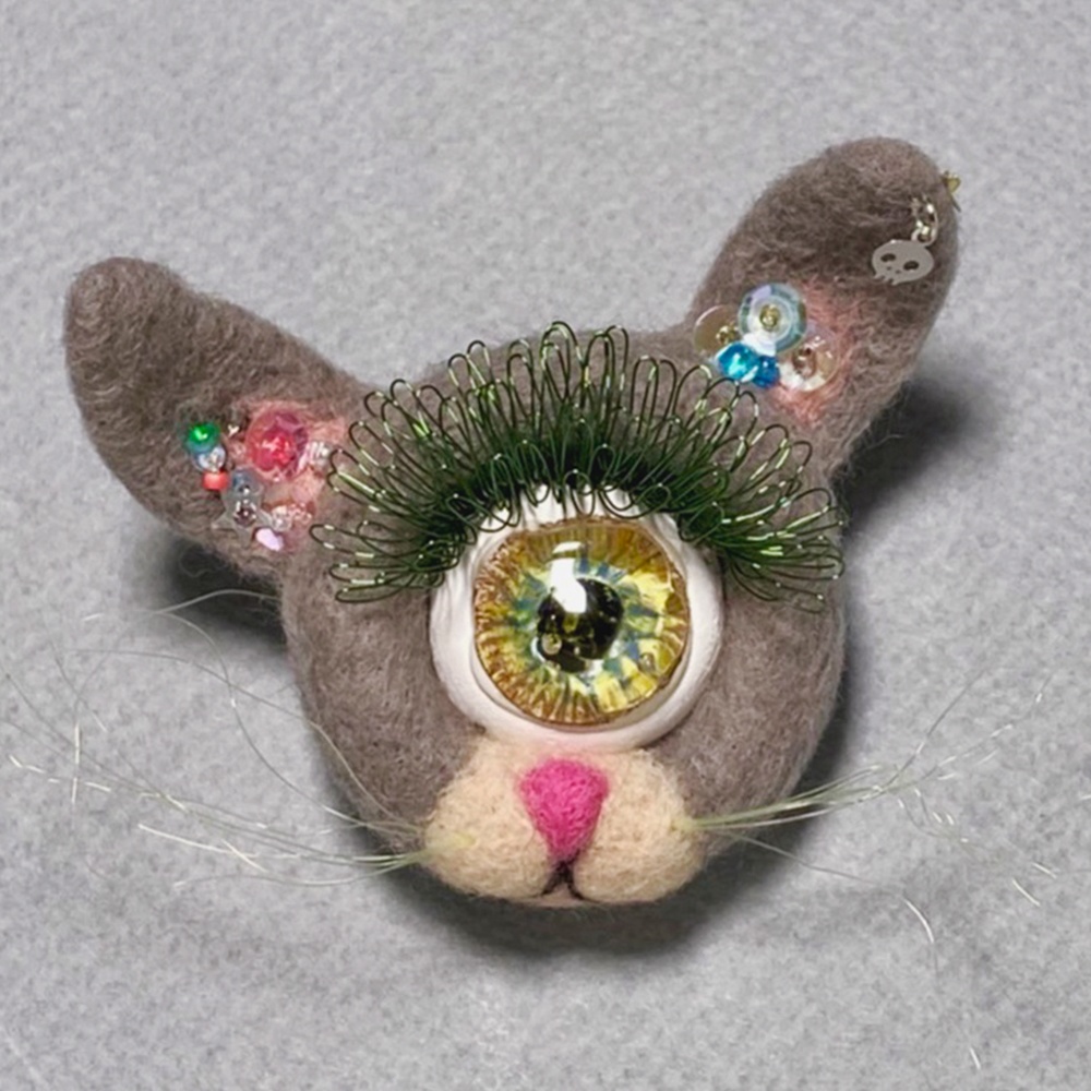 クシャヒゲ猫<ミツメルブローチ>