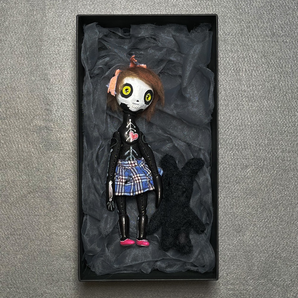 ネオちゃんミニドール〈イエロー〉
