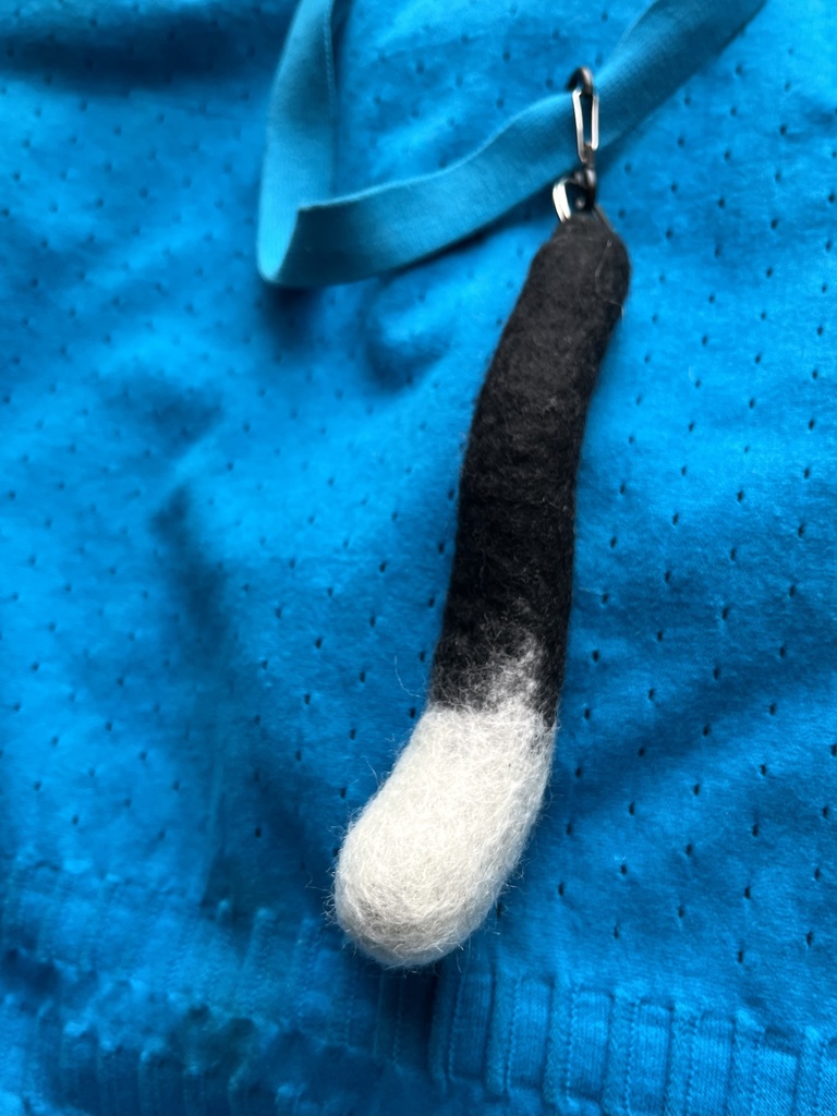 猫のしっぽストラップ （黒白A）