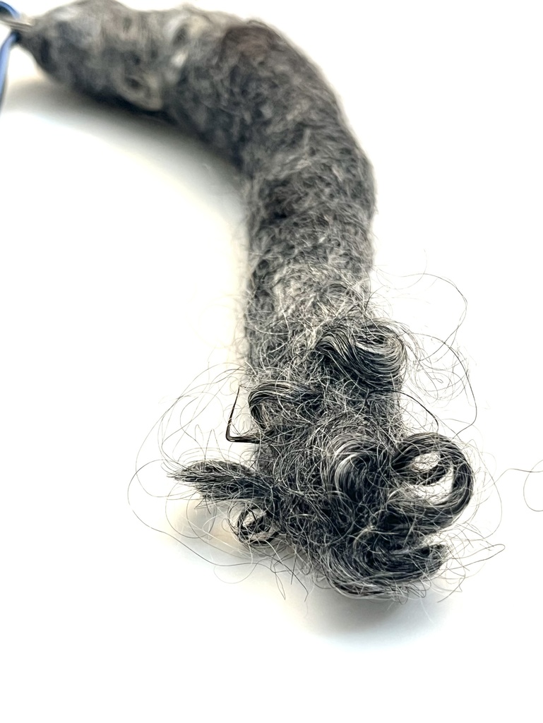 猫のしっぽストラップ(くりくりA)