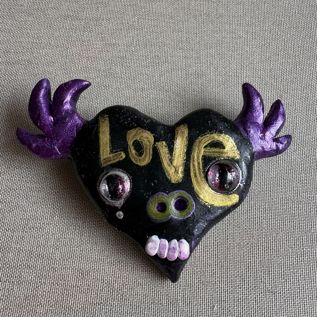 『ケッキョクLOVEやん』シリーズ  飛ぶハート•パープルのはね